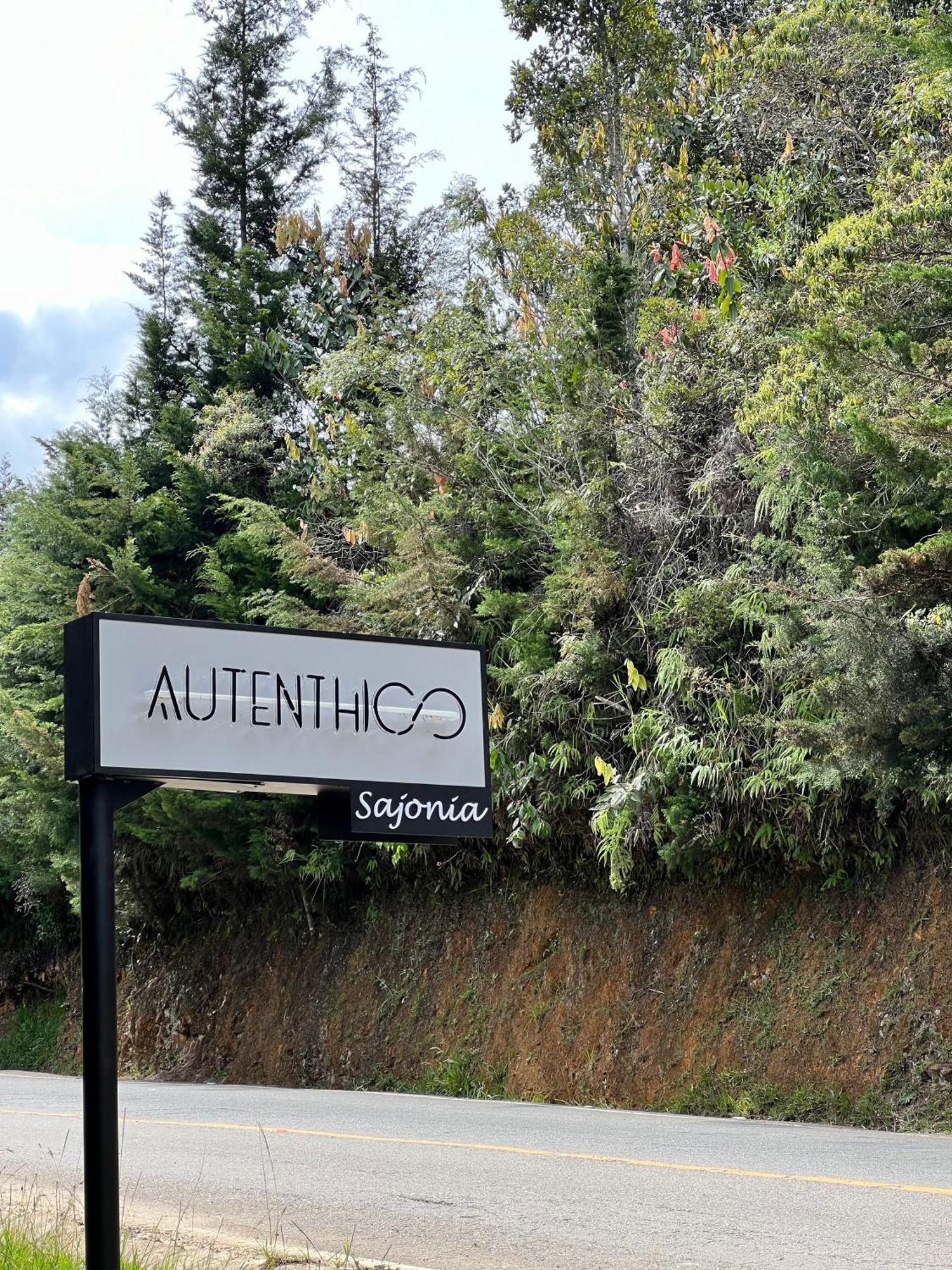 Autenthico Sajonia Aeropuerto Hotel *